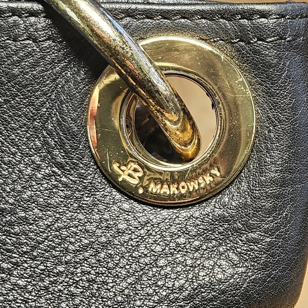 B. Makowsky Pebbled Leather Handbag Black Hobo Brown Accents